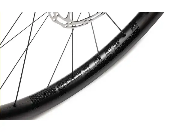 FFWD OUTLAW Carbon Boost 30 mm 29" vypletené kolesá MattBlack