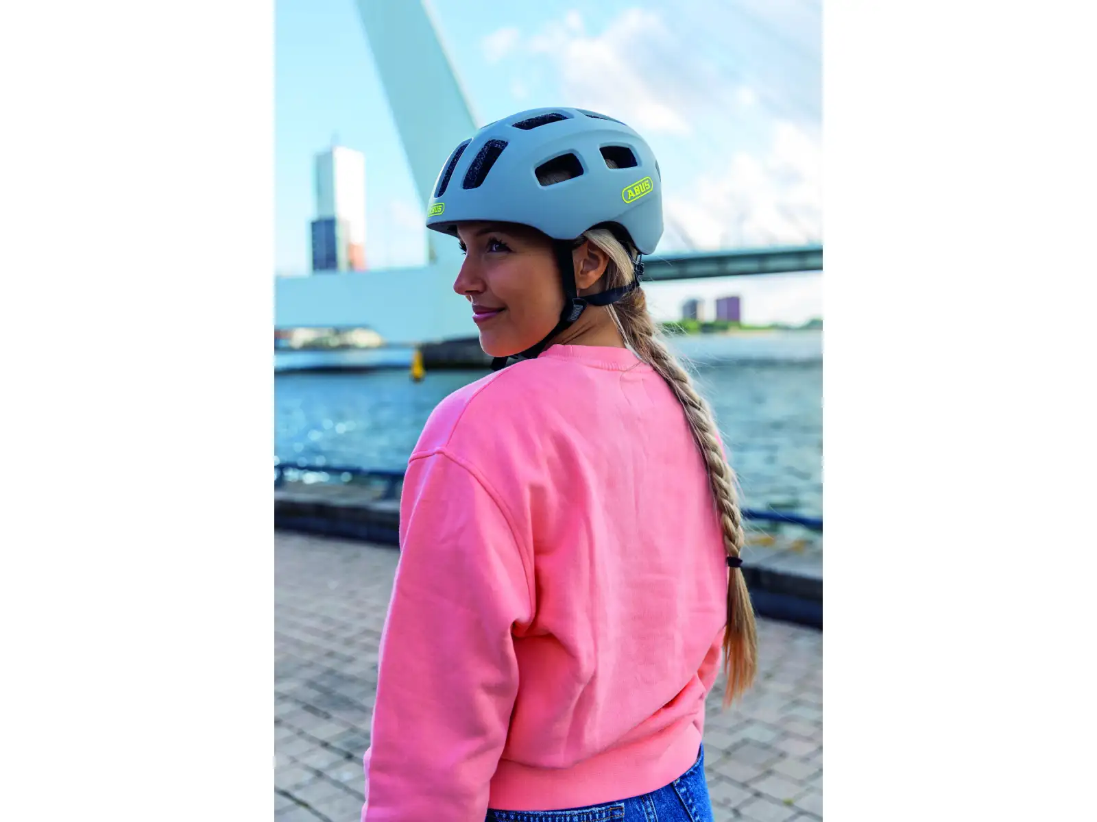 Abus Youn-I 2.0 detská prilba Cool Grey