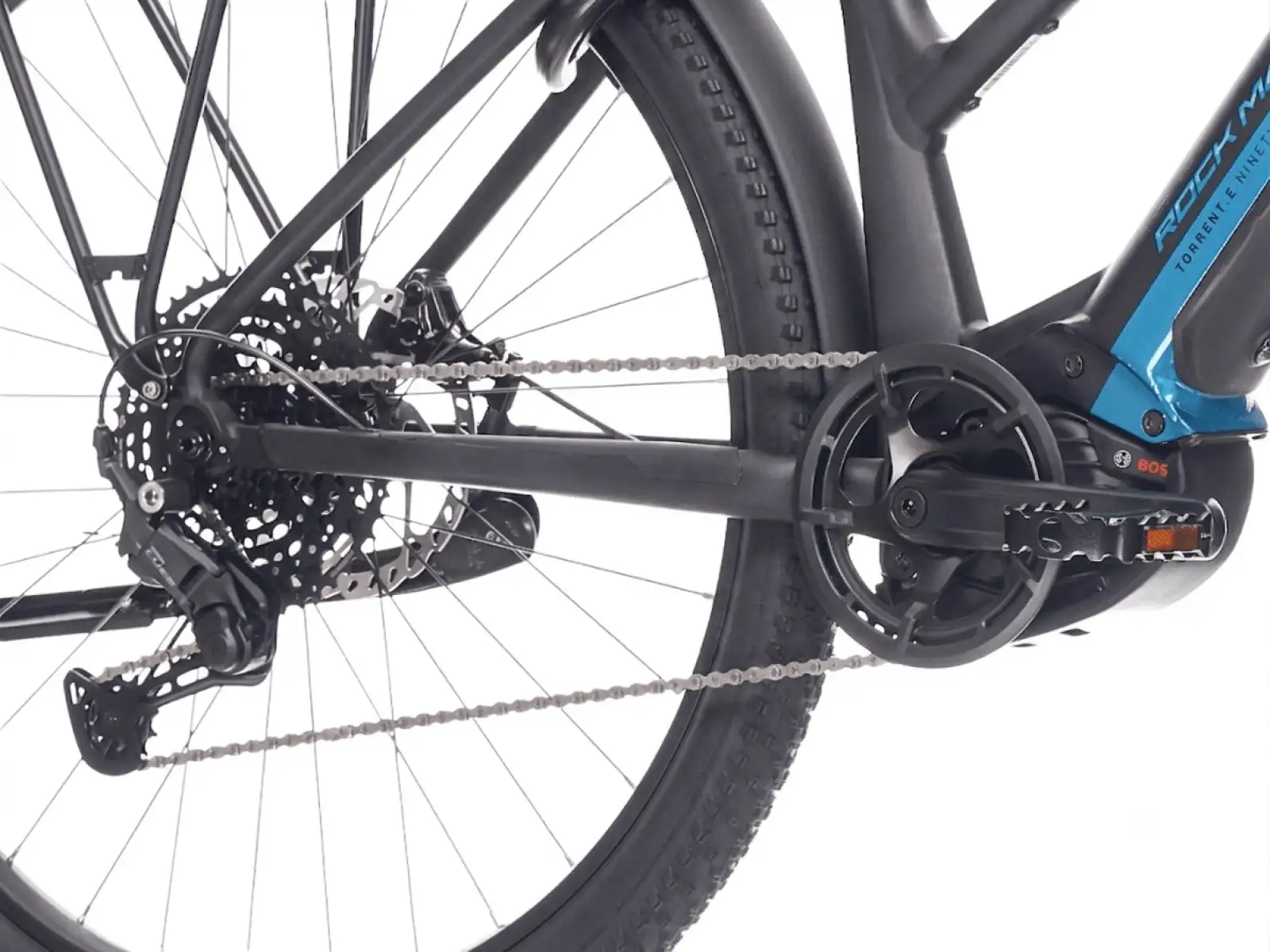 Rock Machine Torrent e90-29 B Touring Easy Entry elektrobicykel Matte Black / Petrol