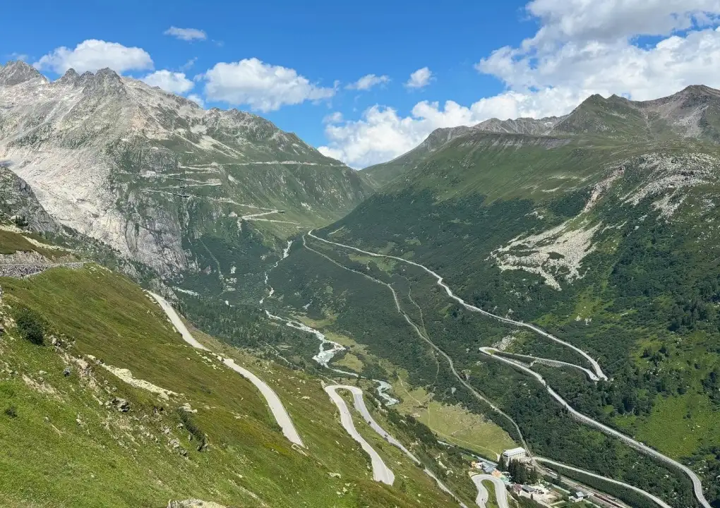 Furkapass, Sustenpass a Grimselpass - tri ikonické švajčiarske priesmyky na bicykli
