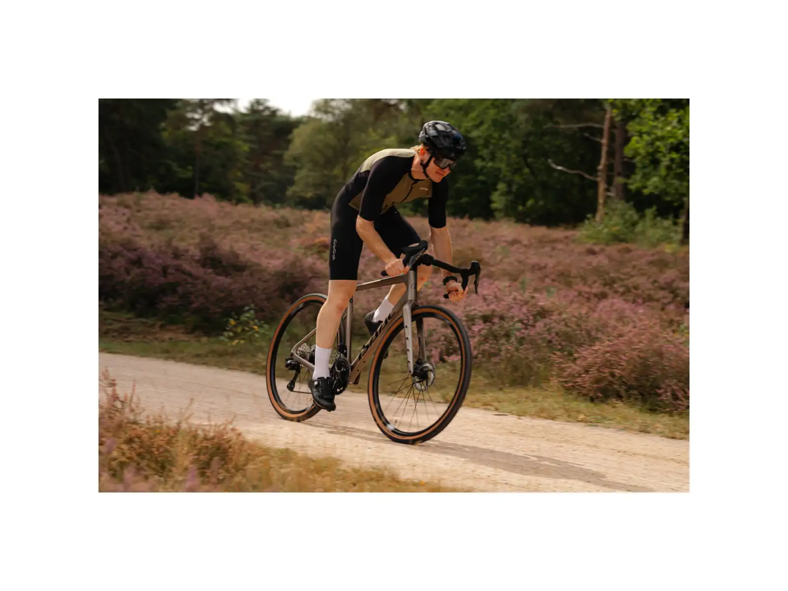 Isaac Torus Xplore GRX825 Di2 2x12 gravel bicykel Blast Bronze