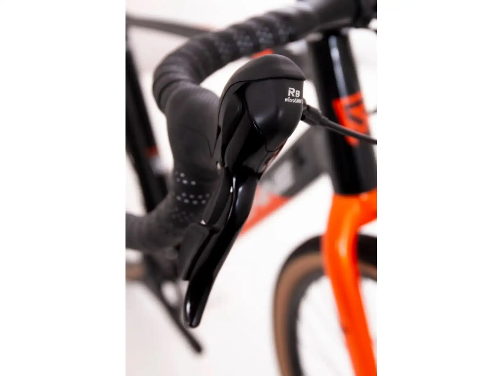 Rock Machine Gravelride 200 gravel bicykel Gloss Black/Brick Orange/Silver