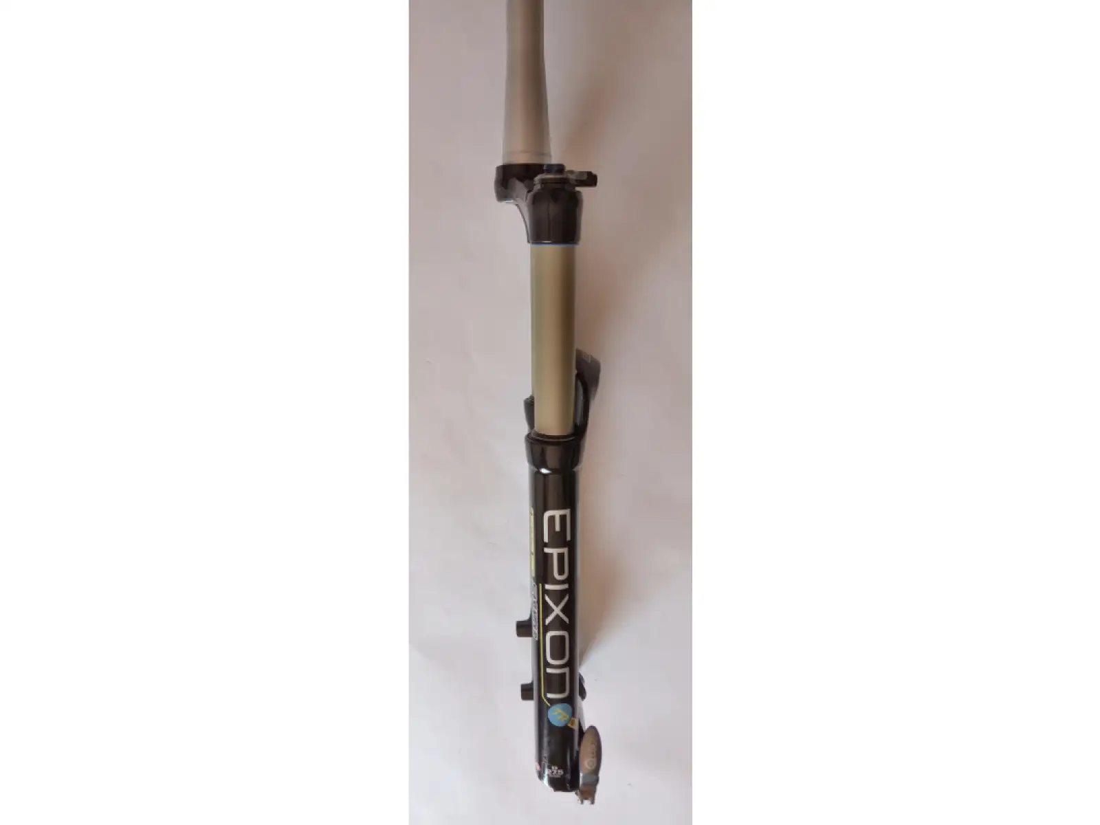 SR Suntour Epixon Elite TR RL-RC 140 mm 27,5" odpružená vidlica