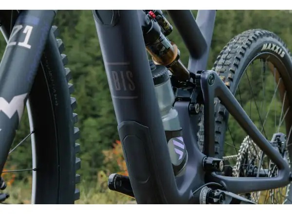 Ibis Ripmo V3 Deore XT horský bicykel Heckleberry Purple