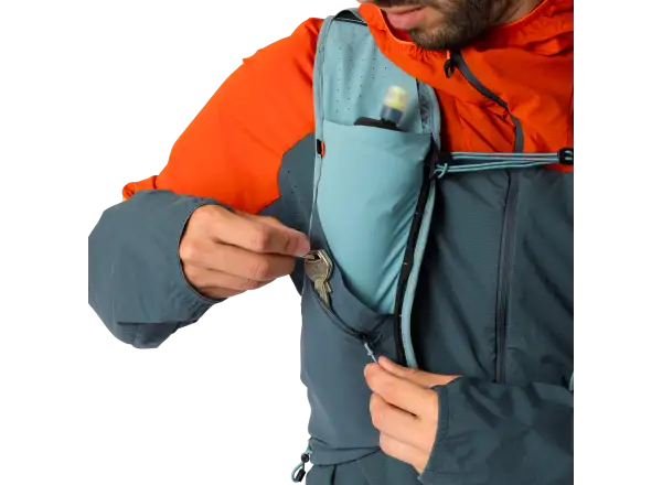 Dynafit Alpine 8 l bežecká vesta Smoke Blue/Cinder