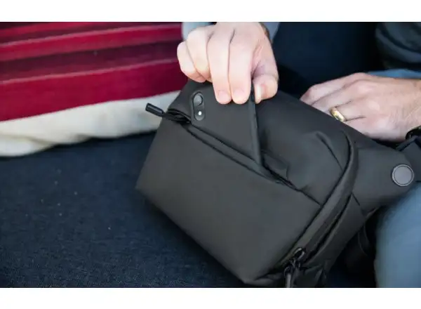 Peak Design Everyday Sling 6 l v2 batoh sivá