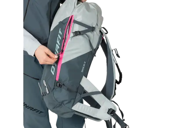 Dynafit Radical 30+ dámsky batoh 30 l Cloud Blue/Cinder