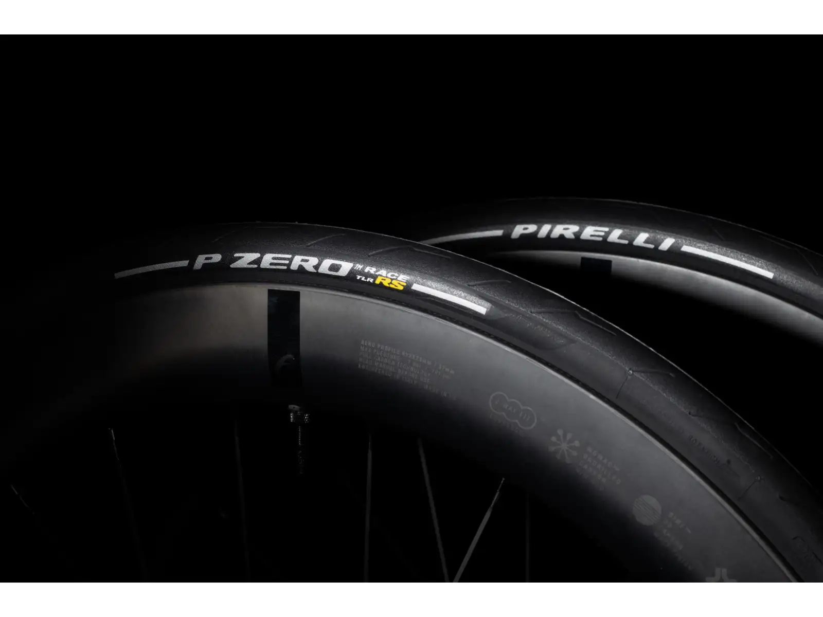 Pirelli P Zero Race RS TLR cestný plášť čierna