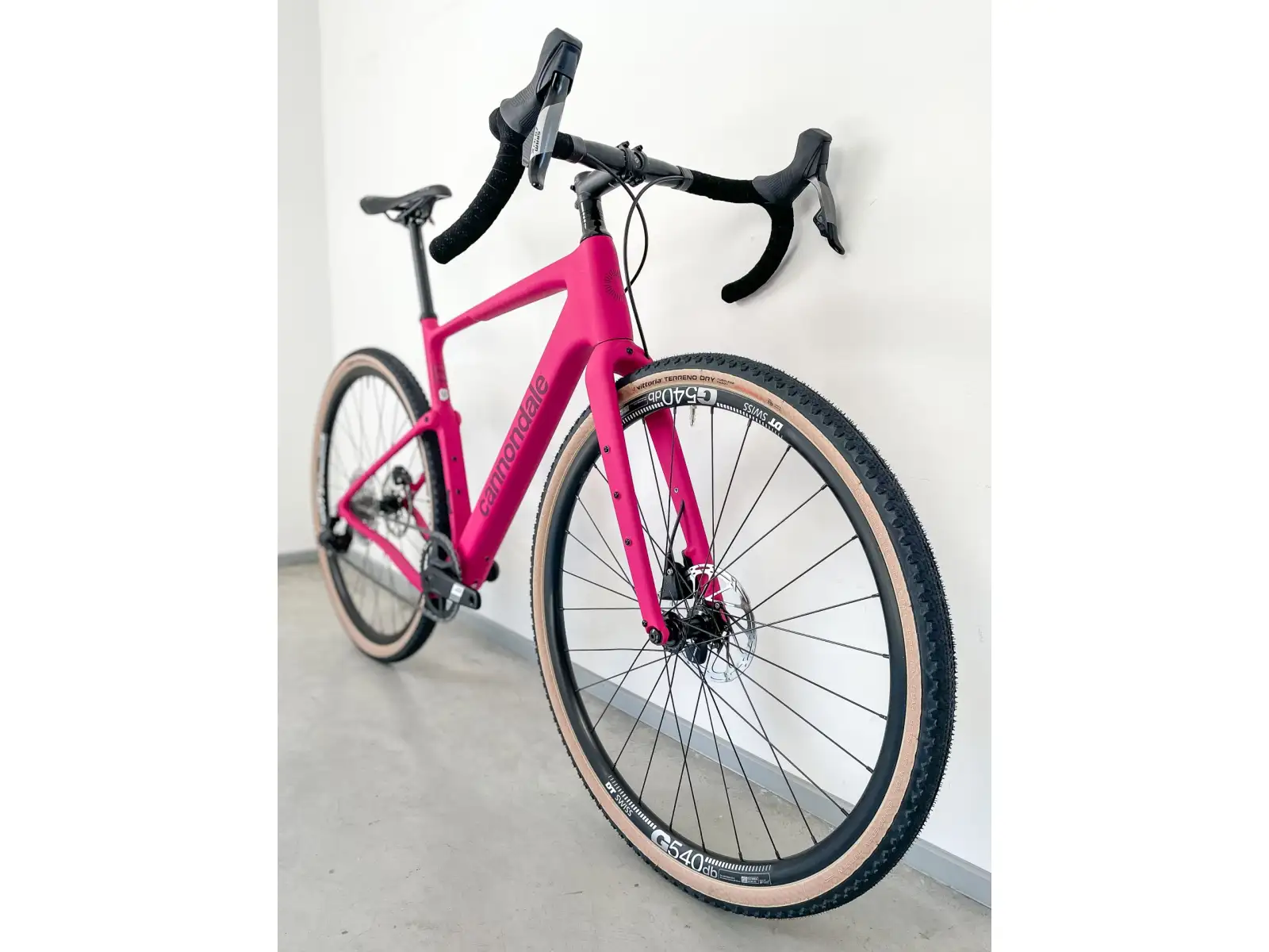 Cannondale Topstone Carbon Apex AXS gravel bicykel Orchid
