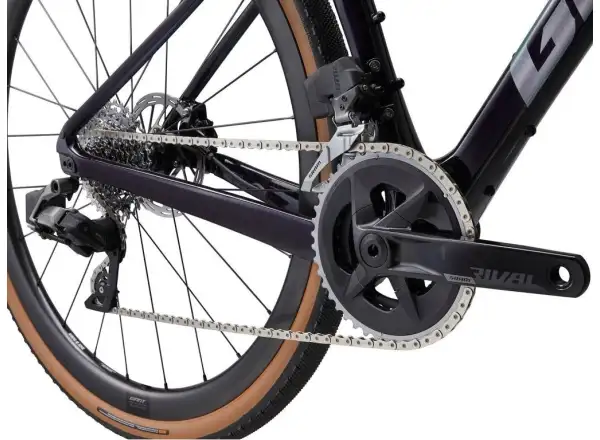 Giant Revolt Advanced Pro 1 gravel bicykel Black Currant
