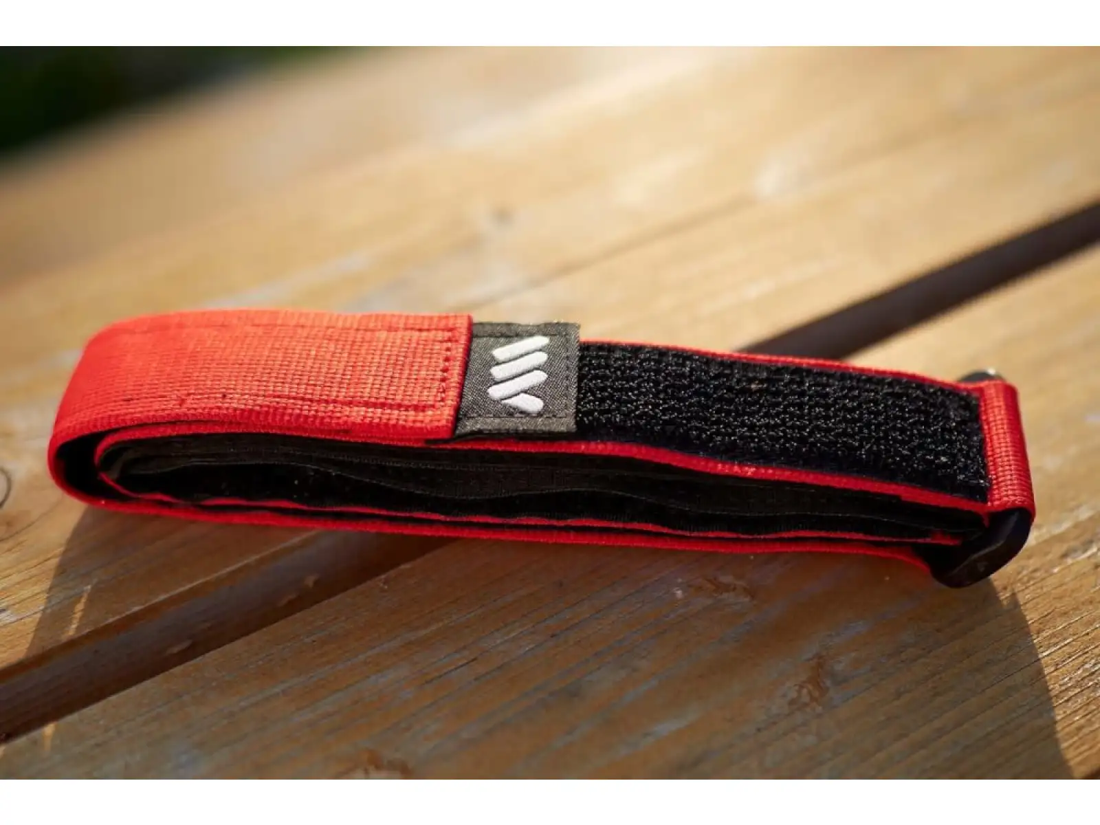 All Mountain Style Velcro Strap popruh na suchý zips Red