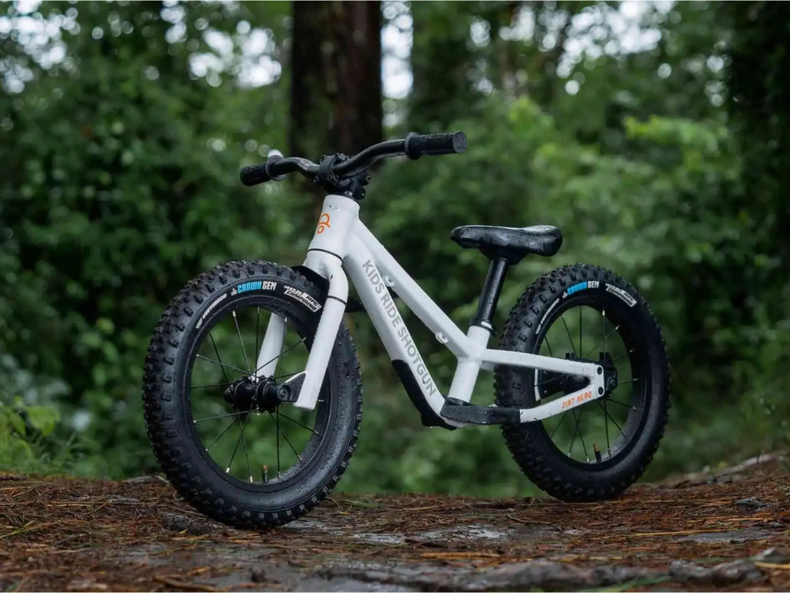 Kids Ride Shotgun Dirt Hero 12 odrážadlo s brzdou