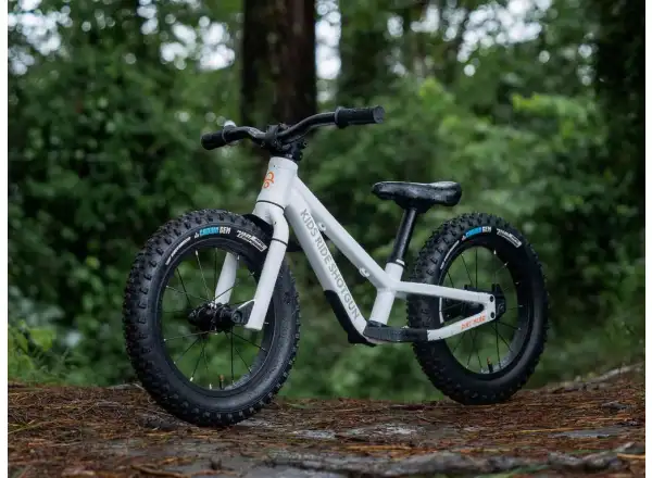 Kids Ride Shotgun Dirt Hero 12 odrážadlo s brzdou