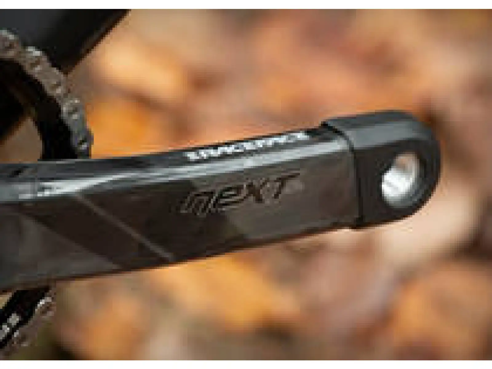 Superior Team XF 29 Issue R celoodpružený horský bicykel Matte Carbon/Chrome/Team Red