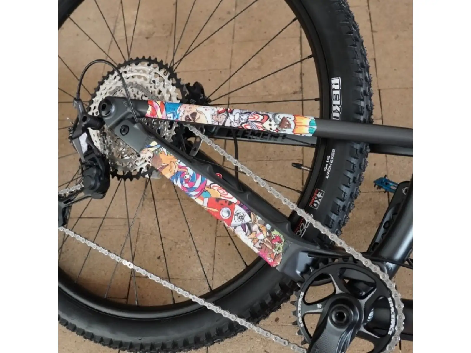 Rie:sel Design TAPE 3000 Stickerbomb Eyecatcher