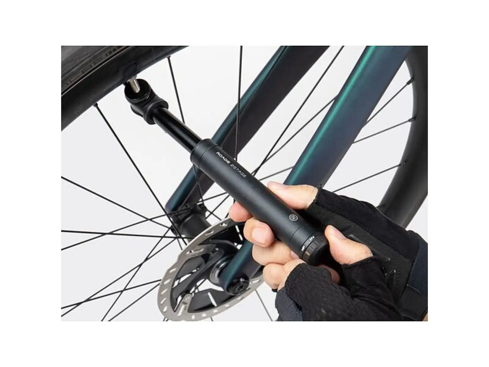 Mini pumpa Topeak Roadie 2Stage čierna