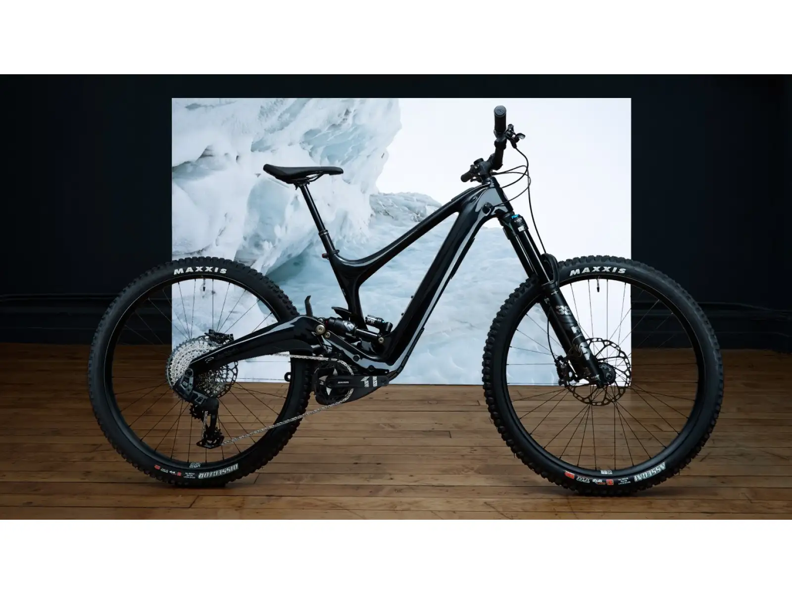Ibis Oso GX T-Type celoodpružený elektrobicykel Smokey Black