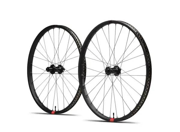 Reserve 30/HD 27,5" MTB karbónový ráfik 32 dier