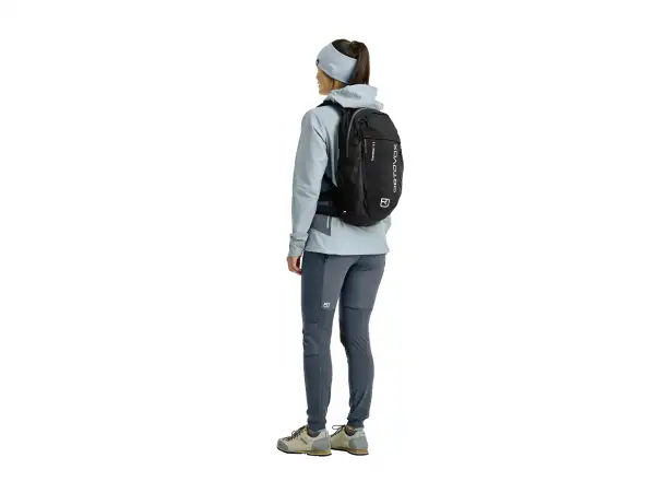Ortovox Traverse 18 S horolezecký batoh Black Raven