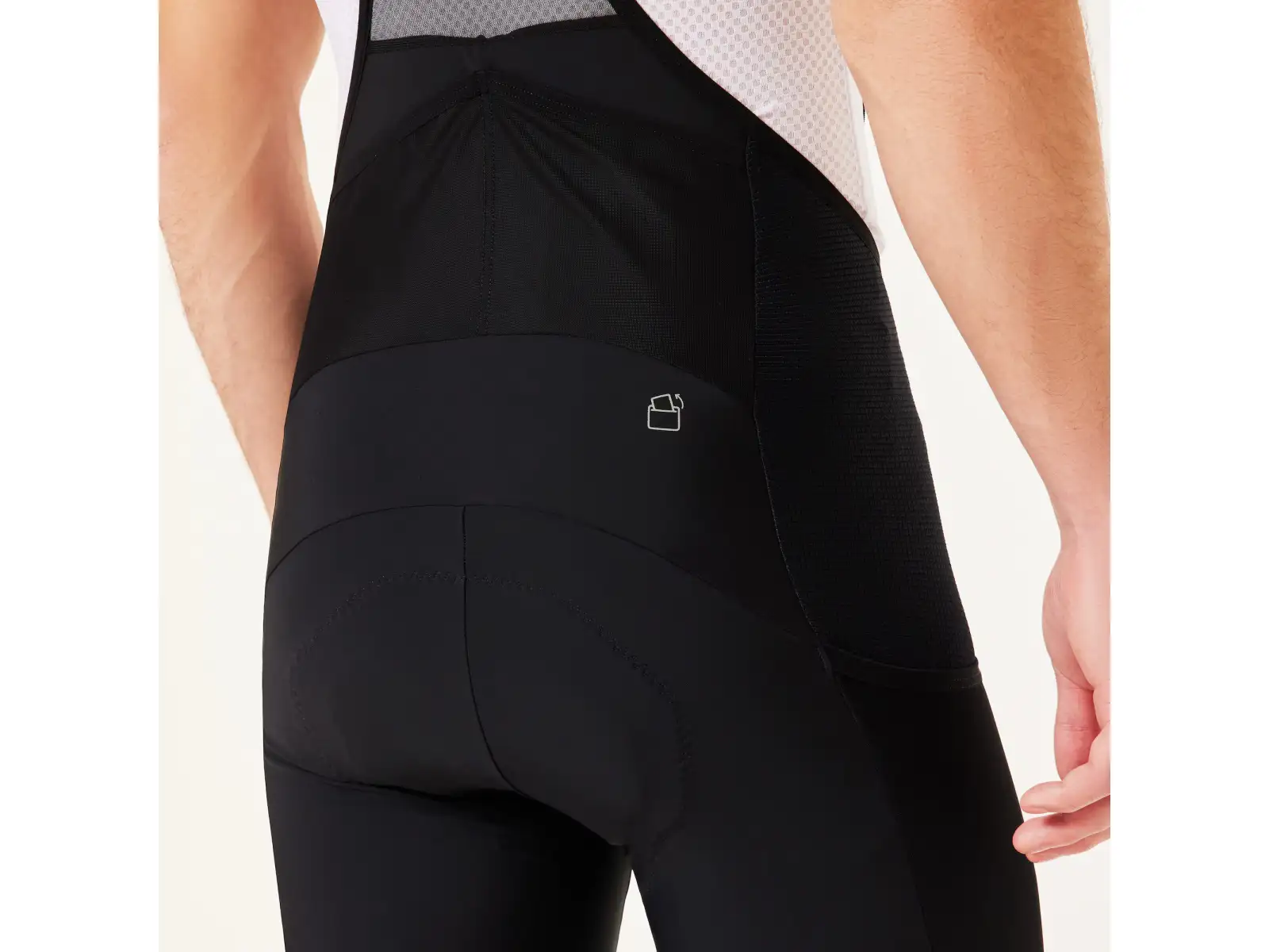 Oakley Off Grid Cargo Bib Short 2.0 pánske cyklistické šortky Blackout