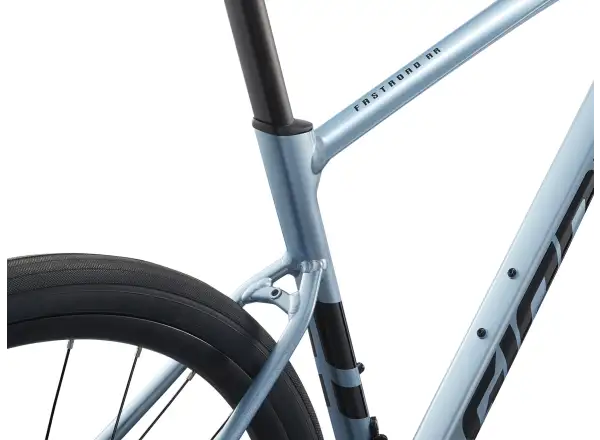 Giant FastRoad AR 2 fitness bicykel Glacier Silver
