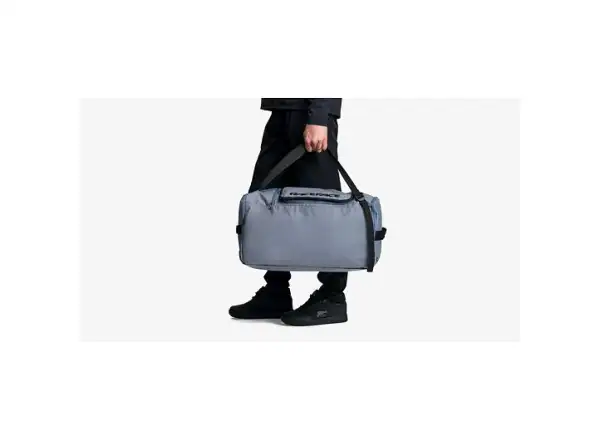 Cestovná taška Race Face Stash Gear Bag stealth