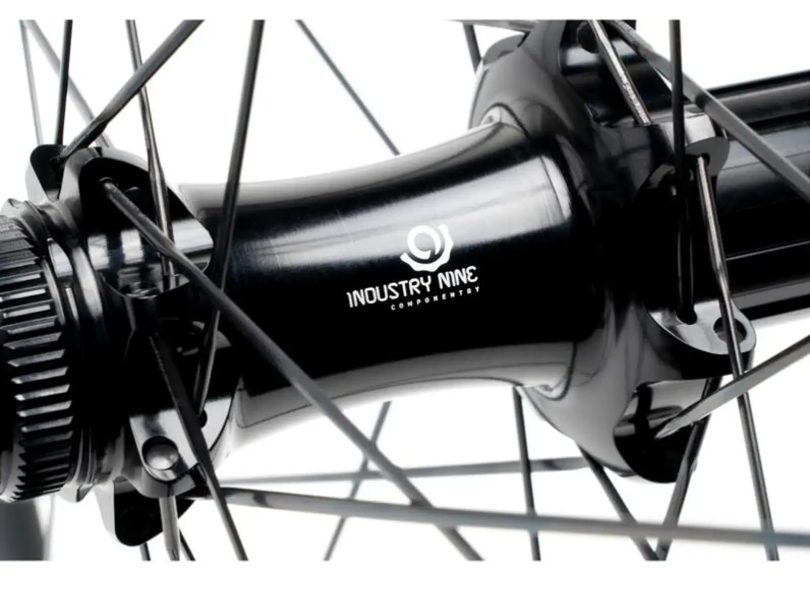Reynolds Blacklabel 309/289 XC 29" vypletené kolesá orech Shimano Micro Spline 24/28H 148 mm