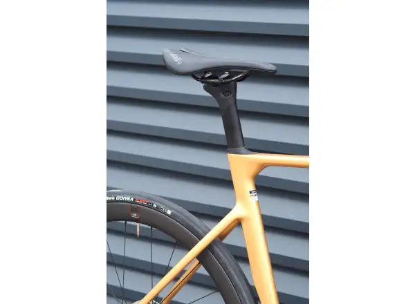 Cervélo Soloist Force eTap AXS cestný bicykel gold dust