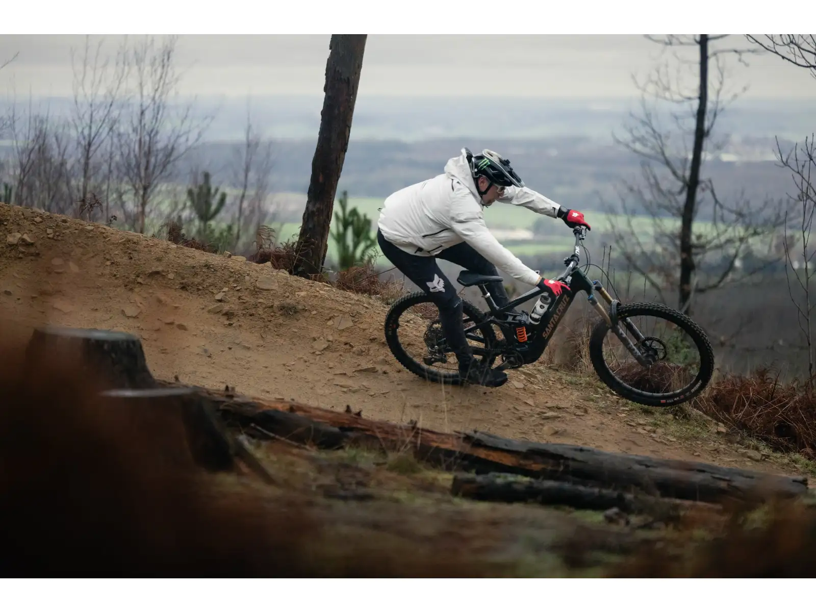 Santa Cruz Vala 1 CC MX 27 XX AXS Lite RSV CH elektrobicykel Matte Carbon