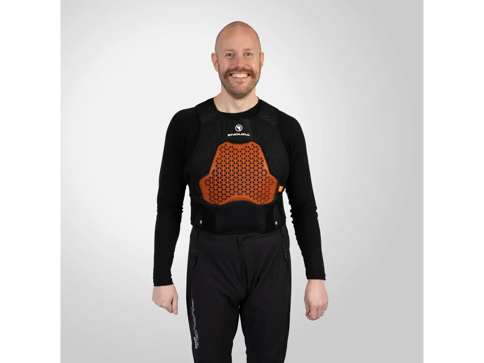 Endura MT500 D30 ochranná vesta čierna