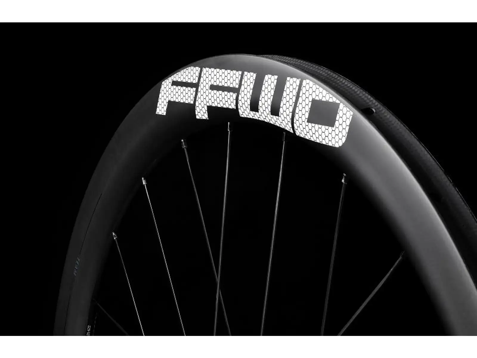 FFWD RYOT44 DT240 2:1 EXP cestné karbonové kolesá White galuskové, orech Shimano 11/12sp.
