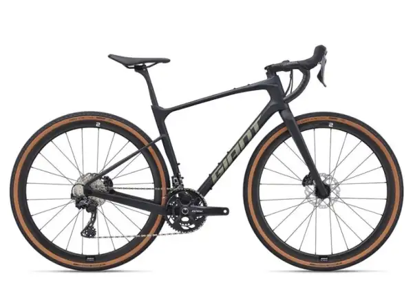 Giant Revolt Advanced 0 gravel bicykel Carbon