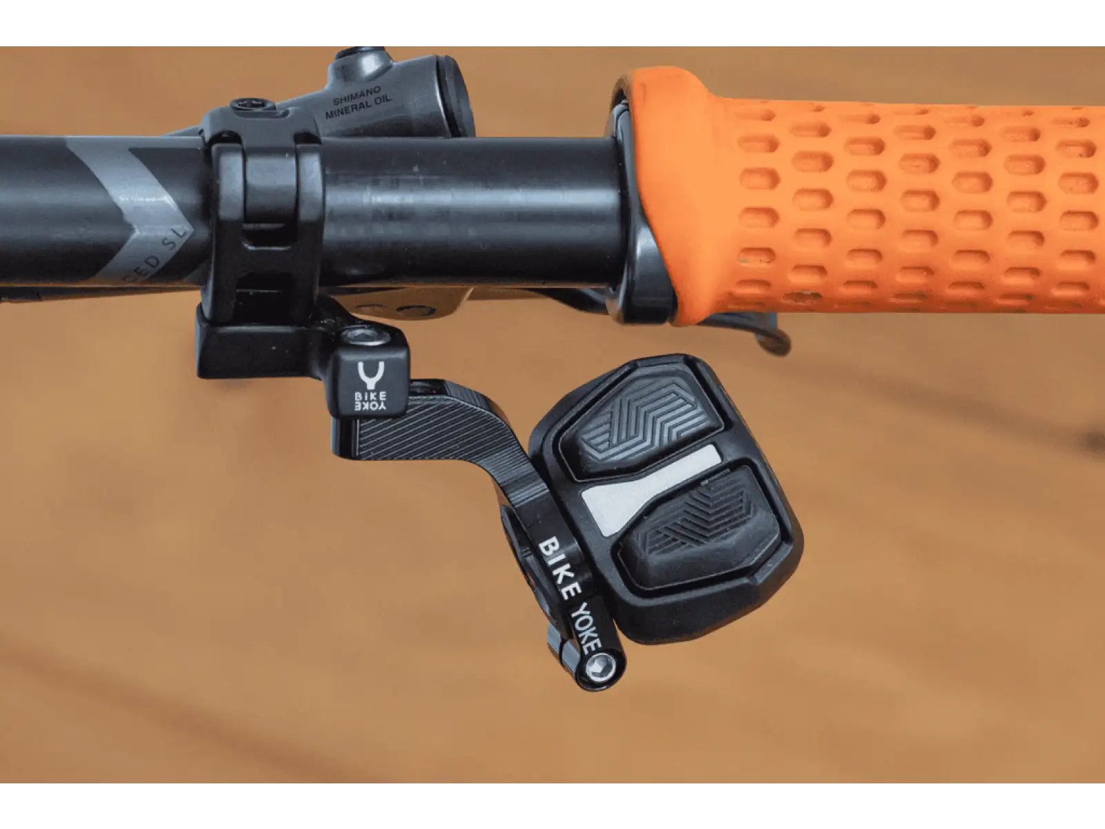 Bikeyoke Poddy adaptér Sram Pod T-pype ľavý