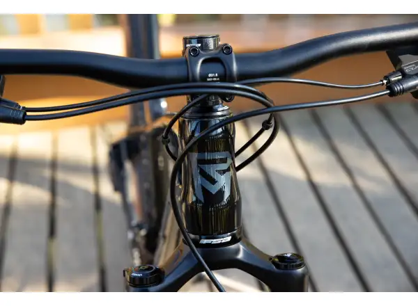 Rock Machine Blizz Cr 20 horský bicykel Gloss Basalt Black