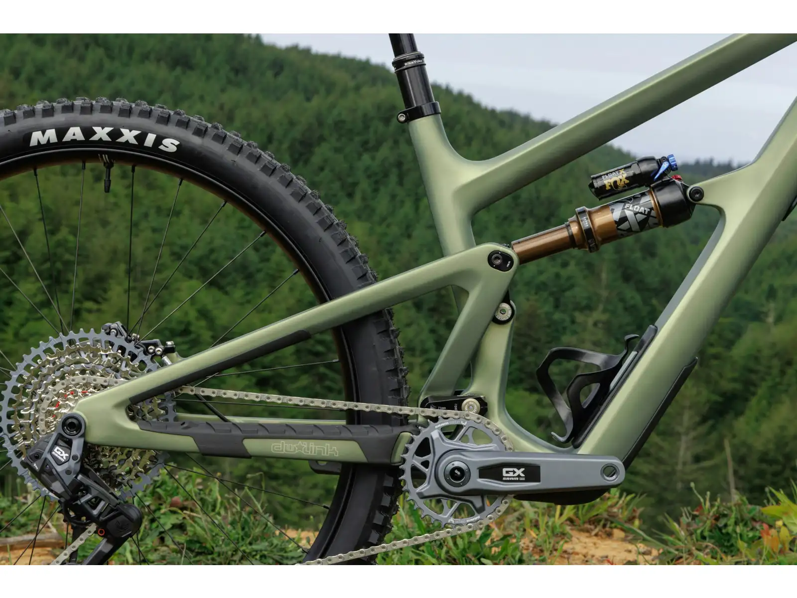 Ibis Ripmo V3 Eagle 90 horský bicykel Olive Swamp Monster