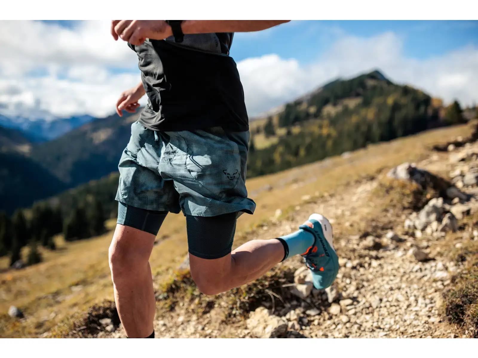 Dynafit Trail Reflective 2v1 pánske bežecké kraťasy Cinder