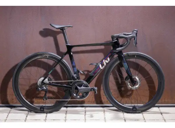 Liv EnviLiv Advanced Pro dámský cestný bicykel Carbon
