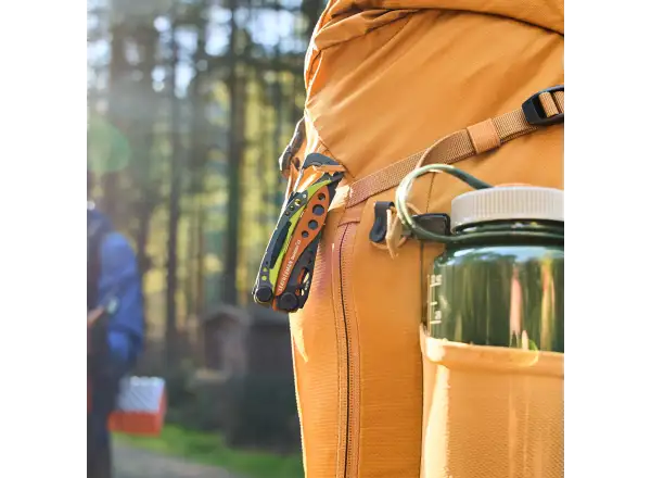 Leatherman Skeletool CX multitool Aurora