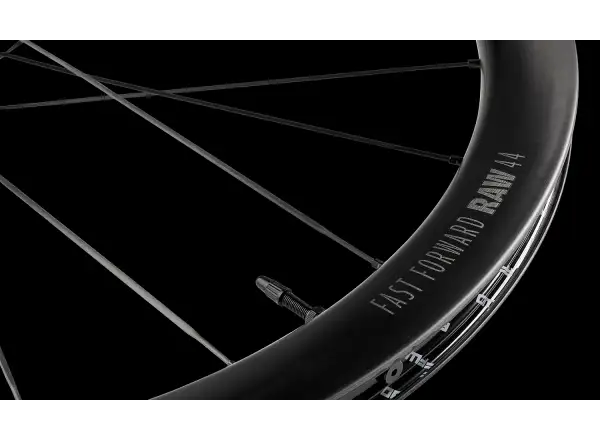 FFWD RAW CS 44 cestné výpletové kolesá Matt Black