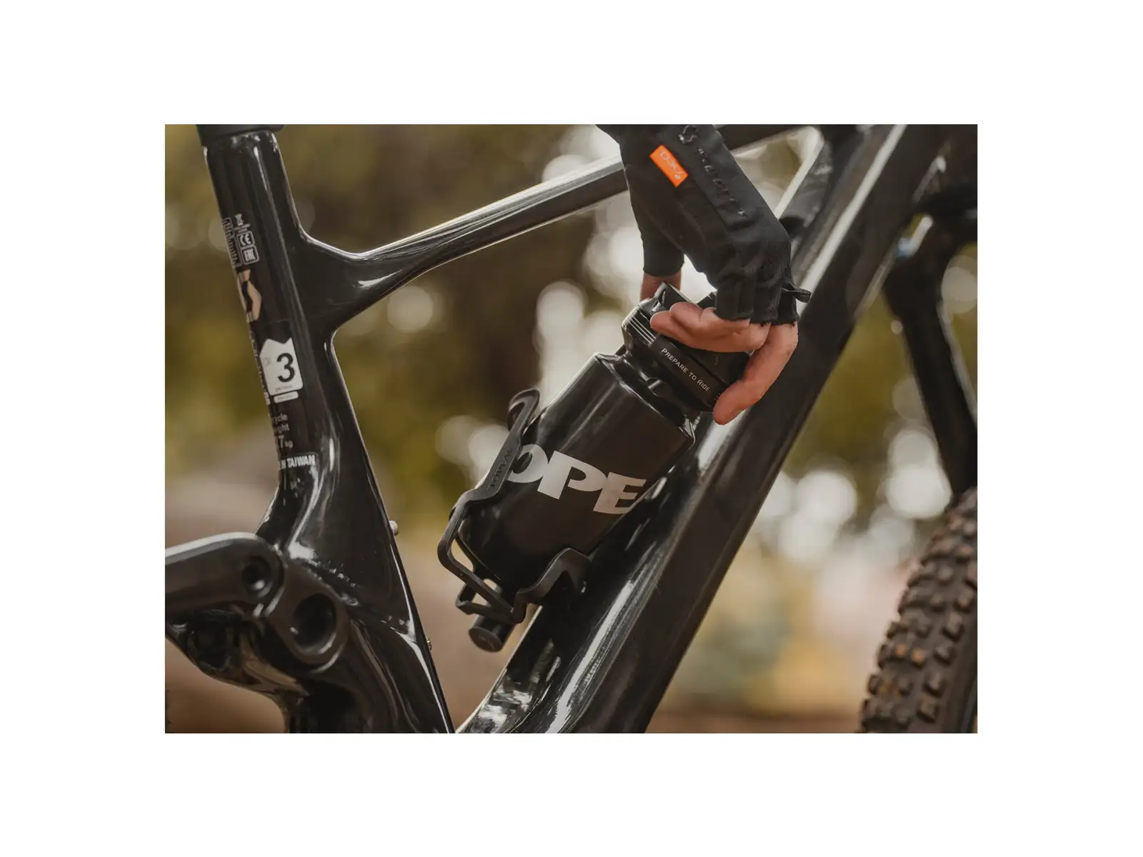 Topeak košík na fľašu Shuttle Sidecage W/side mount pravá strana