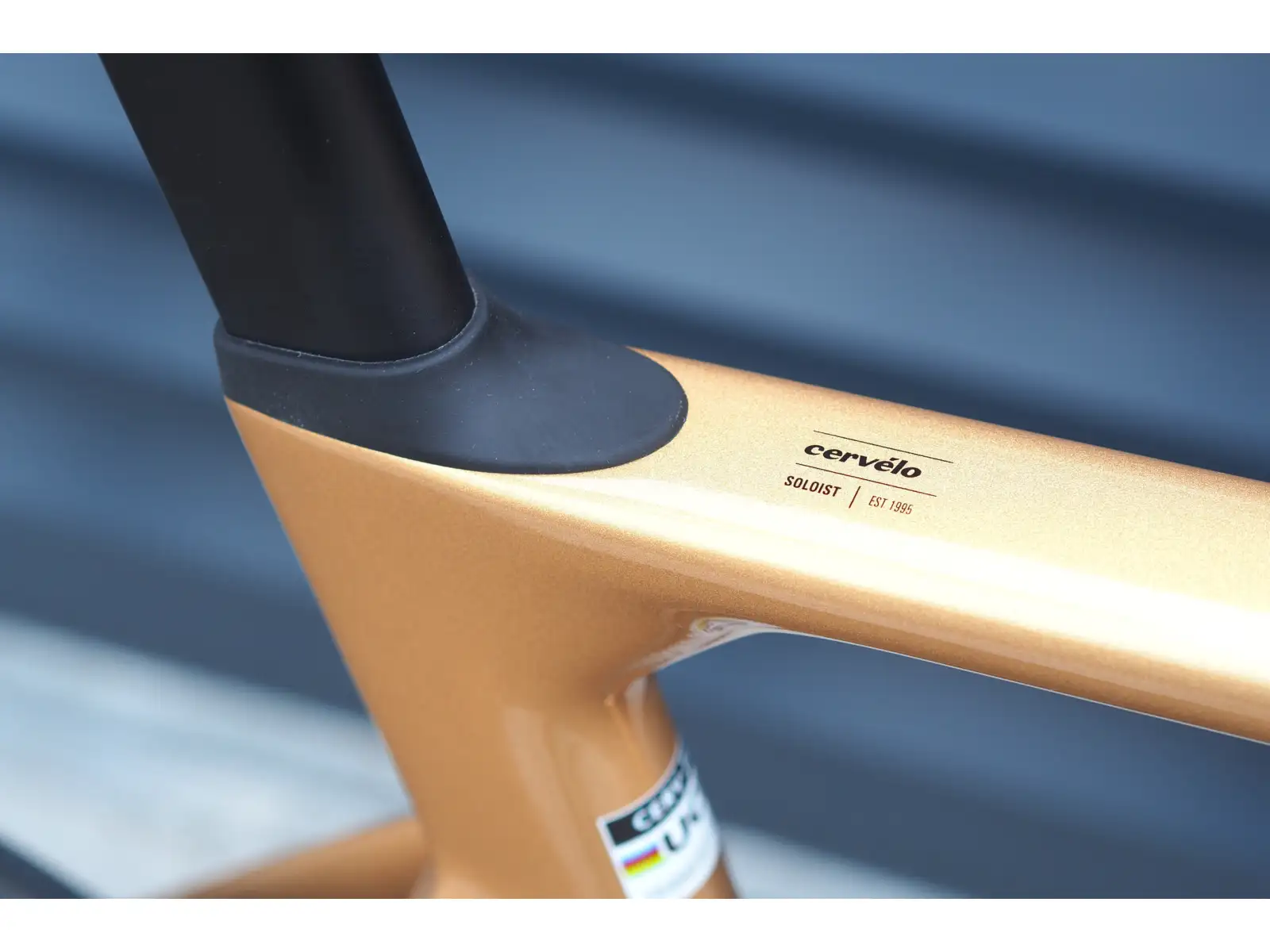 Cervélo Soloist Force eTap AXS cestný bicykel gold dust