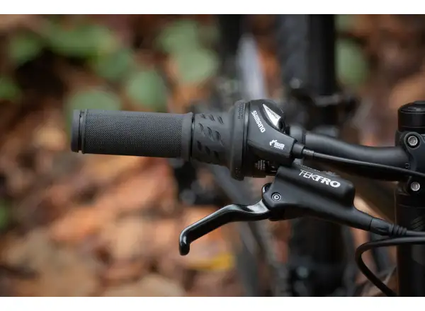 Superior Team 20 Matte Black/Hologram Chrome/Team Red detský bicykel