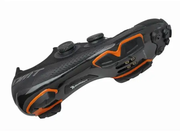 DMT KM0 XC pánske tretry Black/Black