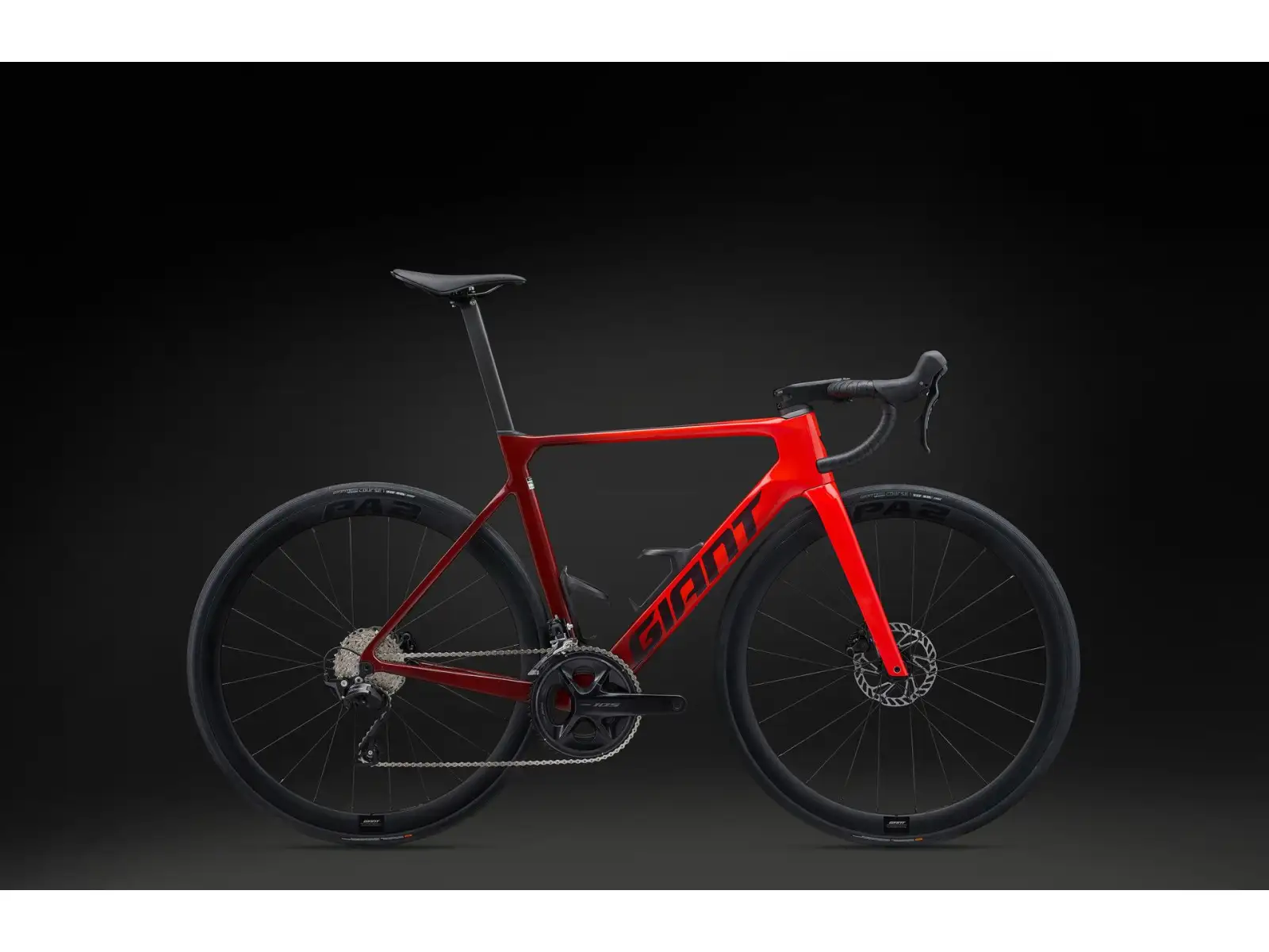 Cestný bicykel Giant Propel Advanced 2 čisto červený