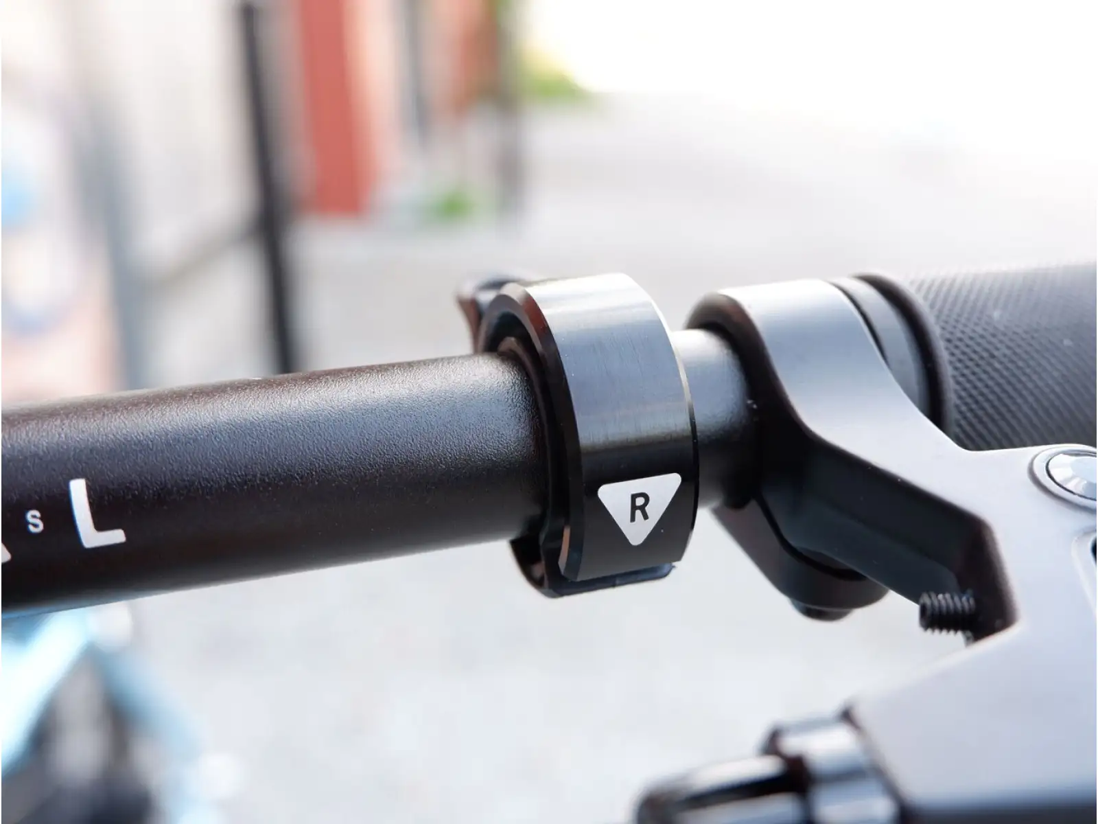 Rascal Knog Oi Bell Classic Small zvonček Black