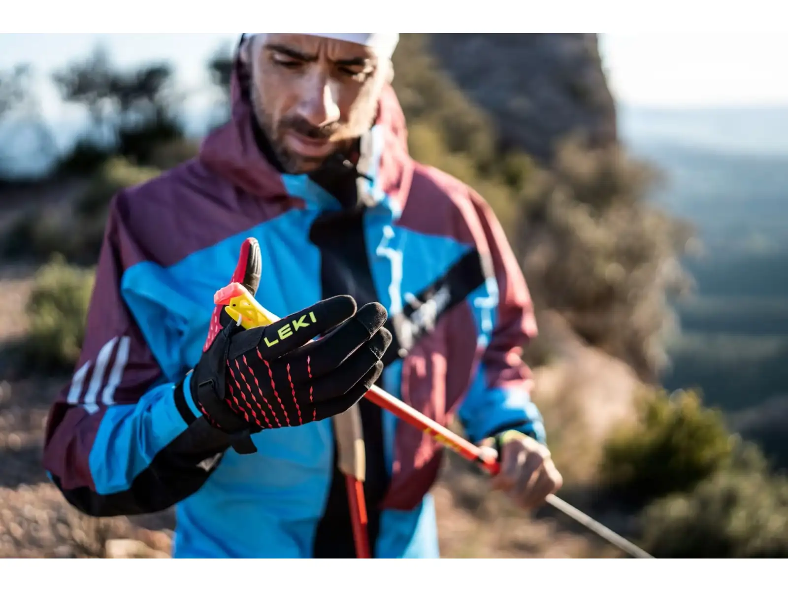 Leki Ultra Trail Storm Shark bežecké rukavice Black/Red/Neon Yellow
