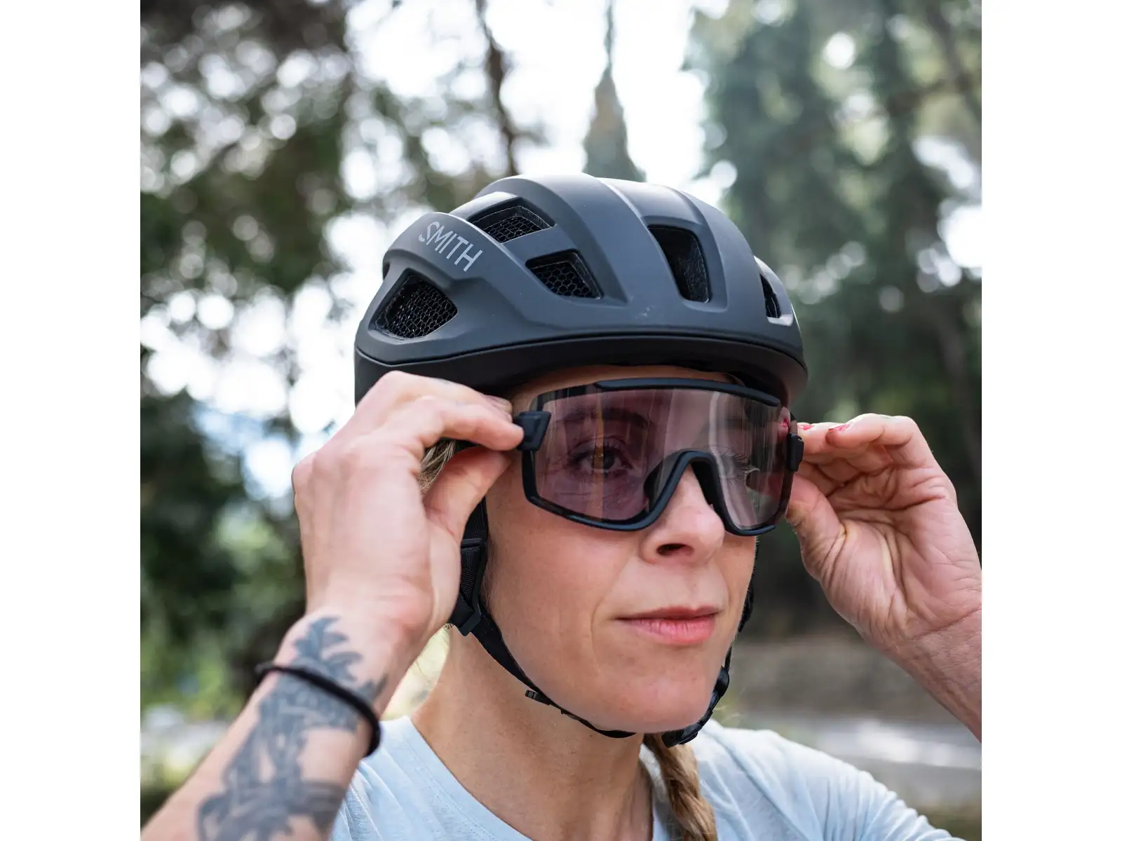 Smith Wildcat cyklistické okuliare Matte Black/ChromaPop Photochromic Clear To Gray