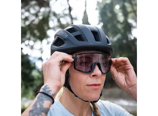 Smith Wildcat cyklistické okuliare Matte Black/ChromaPop Photochromic Clear To Gray