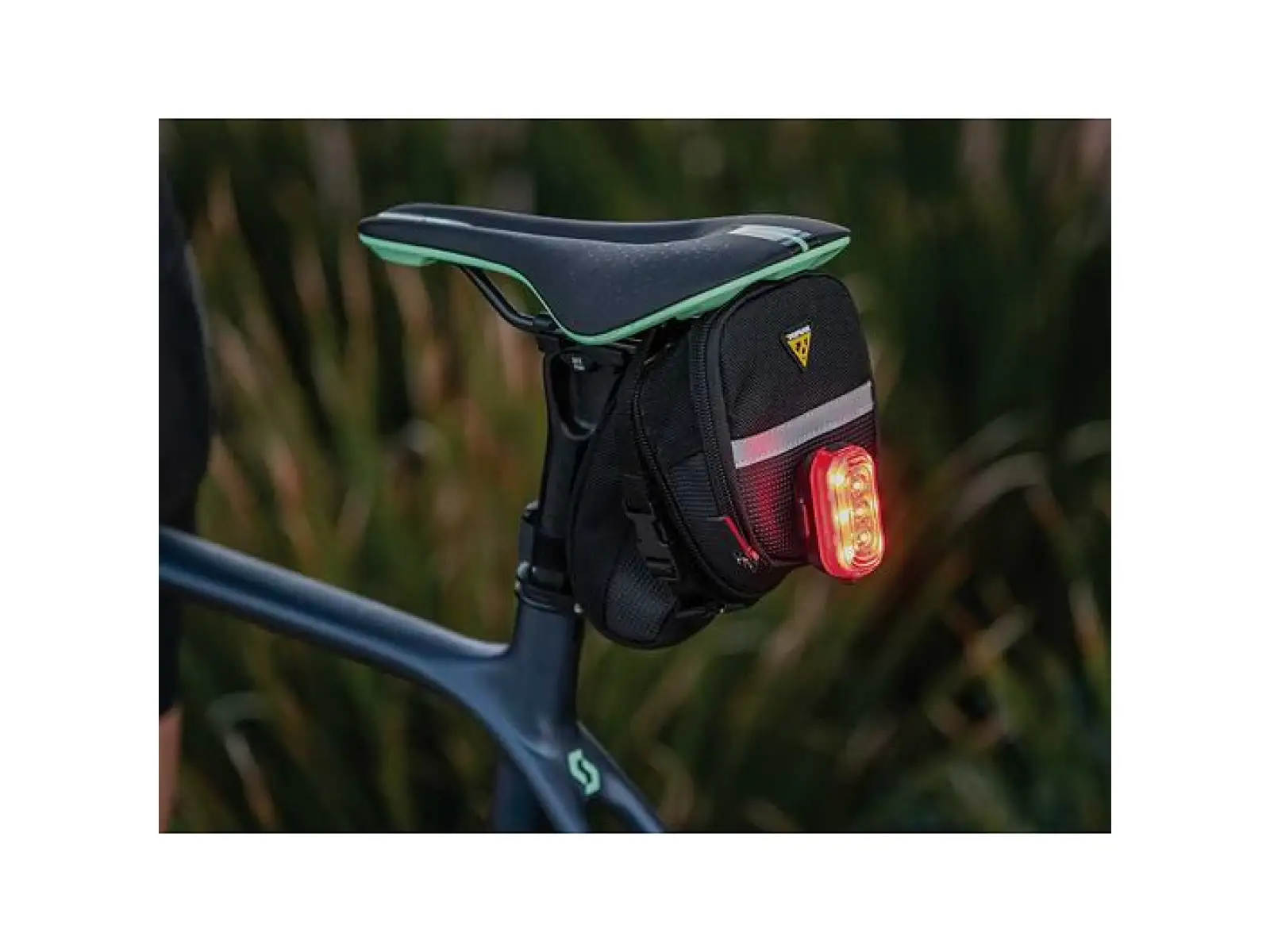 Zadné svetlo Topeak Taillux 100 USB červené/žlté