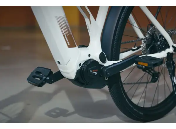 Trekingový elektrobicykel Superior eXR 6090 BL Touring II lesklý biely/medený